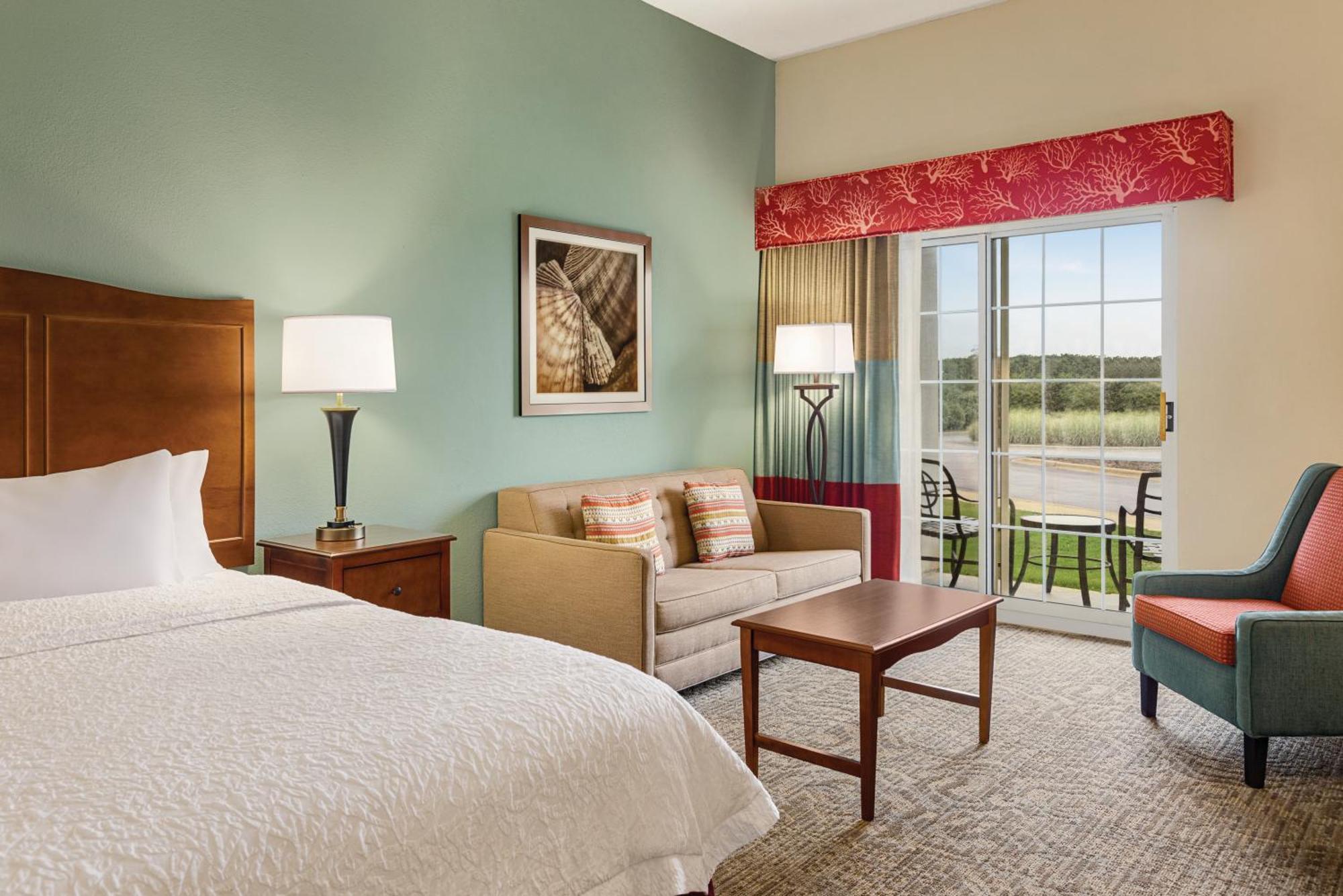 Hampton Inn & Suites Outer Banks/Corolla Exterior photo