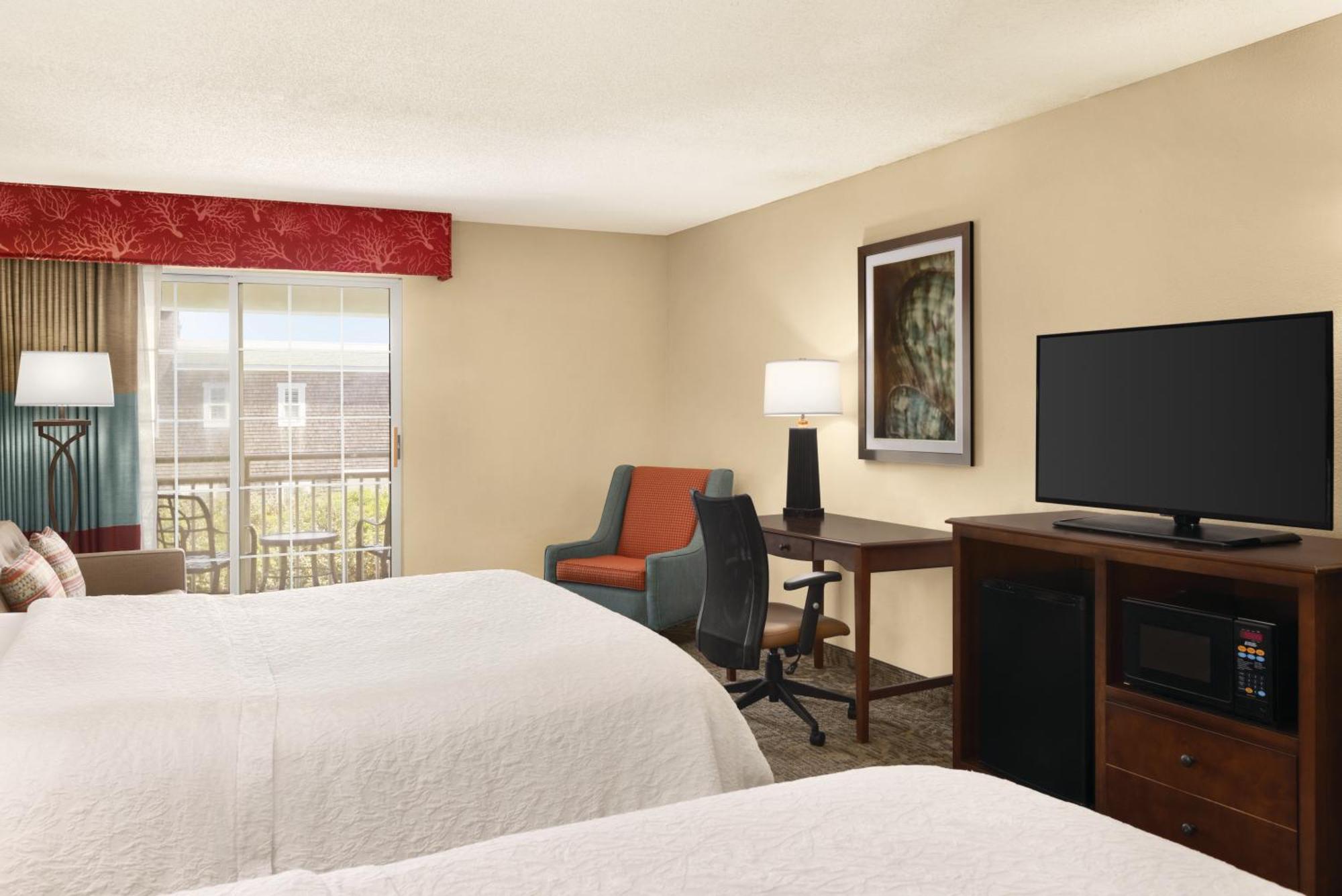 Hampton Inn & Suites Outer Banks/Corolla Exterior photo