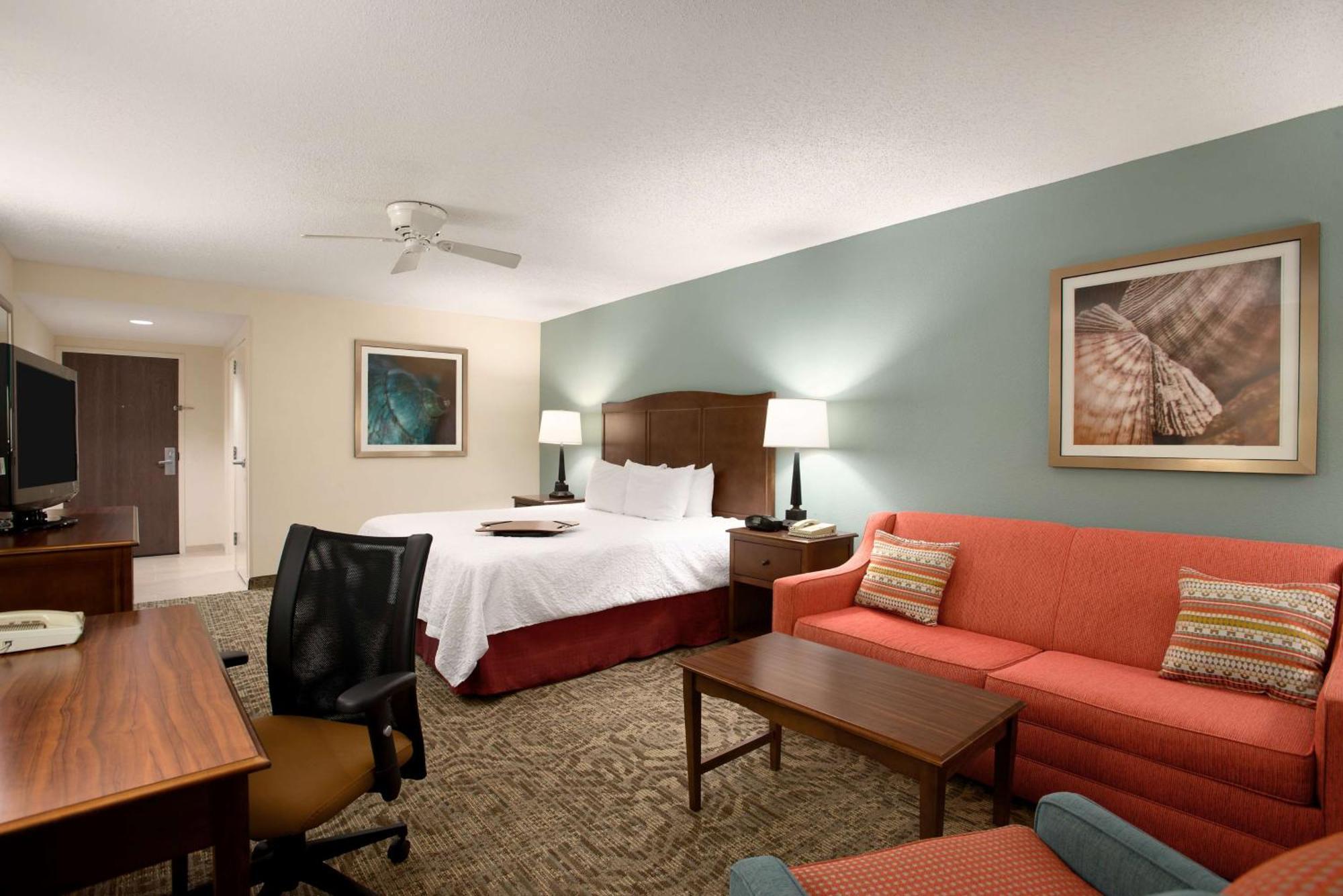 Hampton Inn & Suites Outer Banks/Corolla Exterior photo