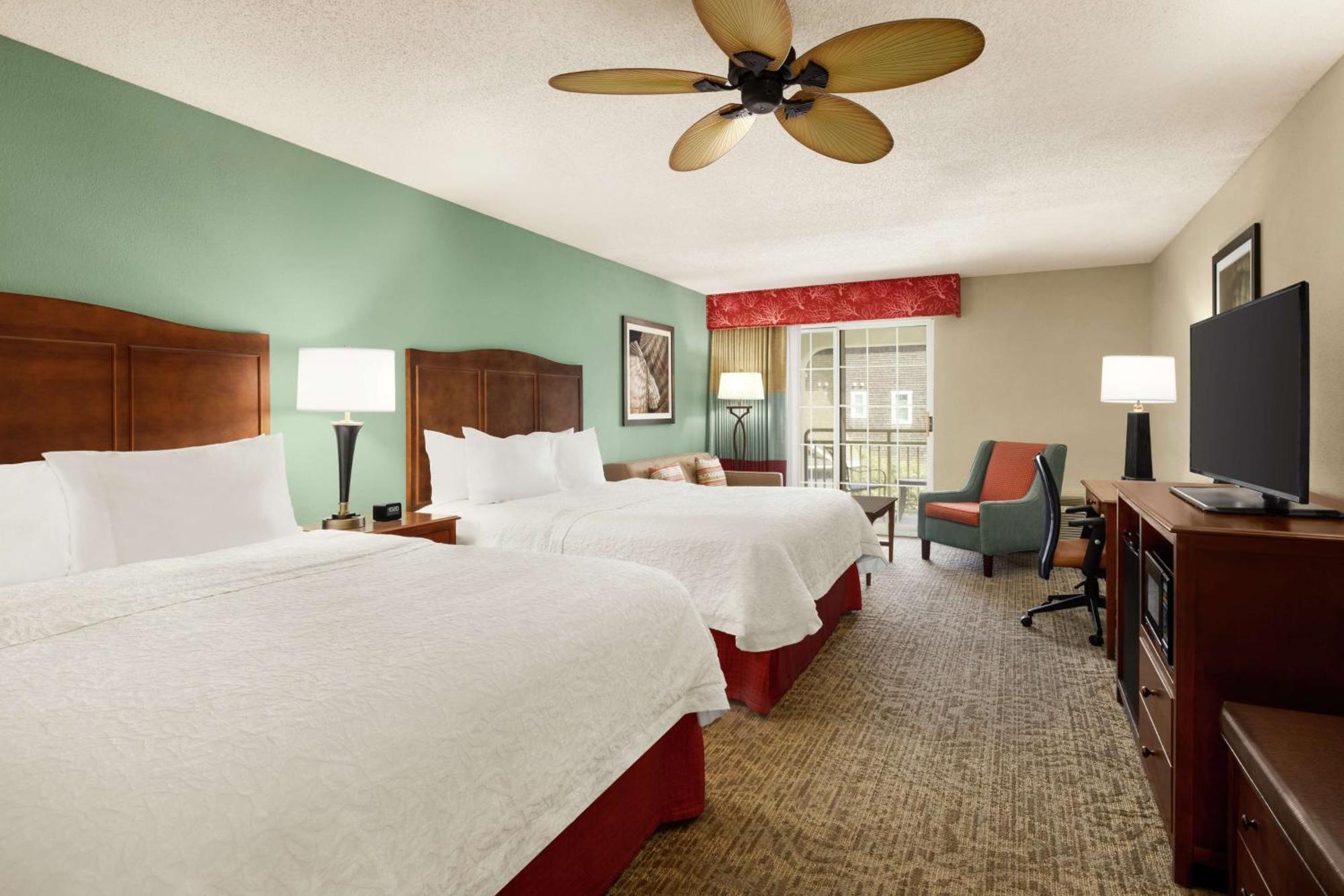Hampton Inn & Suites Outer Banks/Corolla Exterior photo
